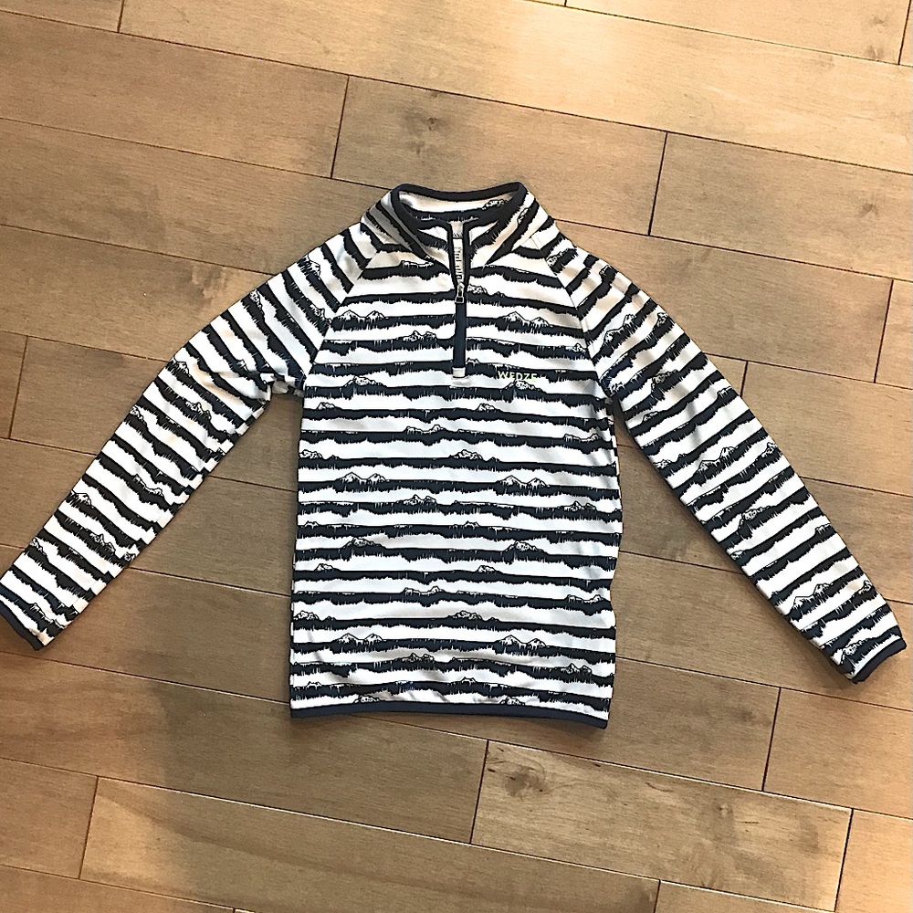 Kid’s ski base layer top.